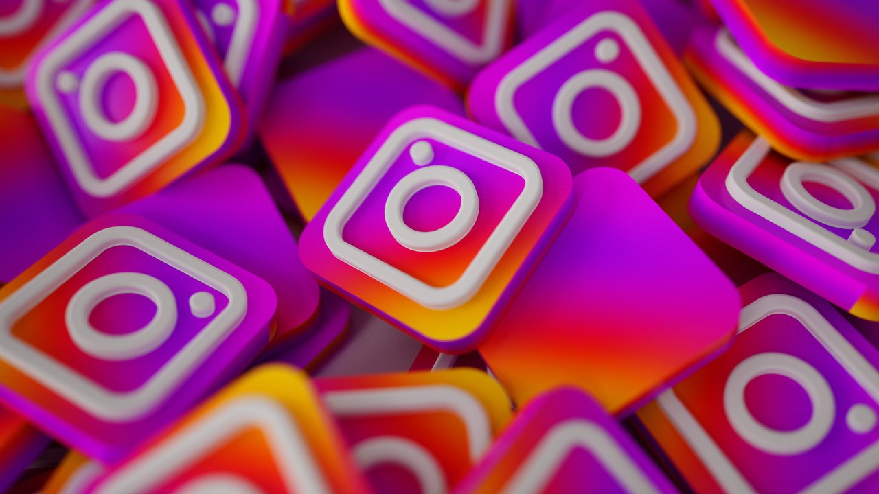 Potret Feed Instagram Grup K-Pop Usai Format Diubah. (Sumber: X/@nct_menfess/@zkjkye)