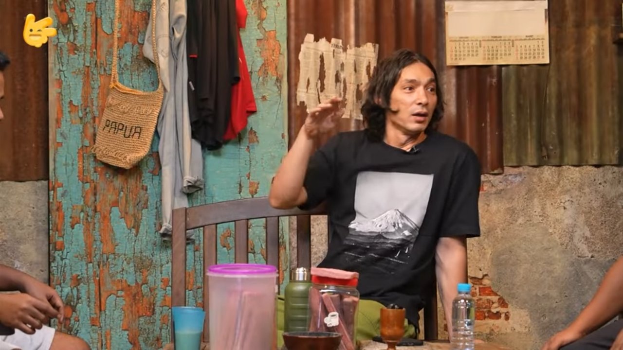 Aktor Ganteng Abimana Aryasatya Ternyata Memiliki Darah Keturunan Mongolia & Iran, Mamat Alkatiri dan Arie Kriting Sampai Melongo