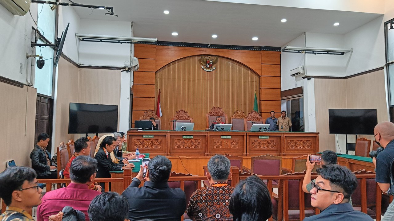 praperadilan hasto ditunda