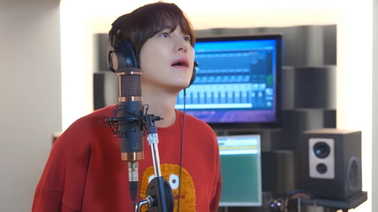 Kyuhyun Super Junior Nyanyikan Lagu Ghea Indrawari, Penggemar Terpukau dan Penuh Haru