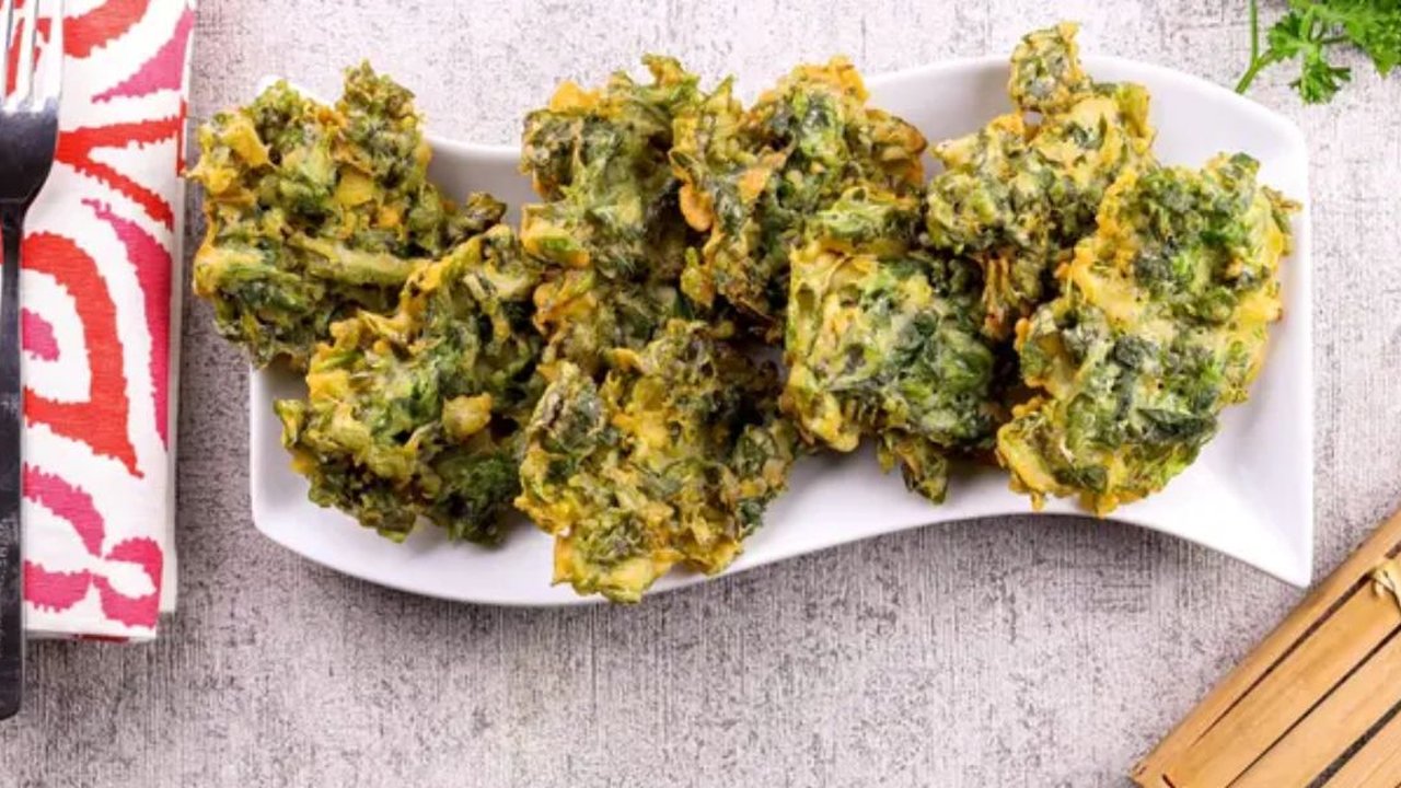 3 Resep Bayam Krispi, Lauk Lezat yang Juga Cocok Jadi Camilan!