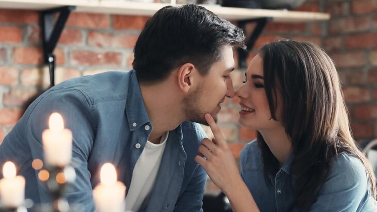 Ilustrasi Pasangan Romantis