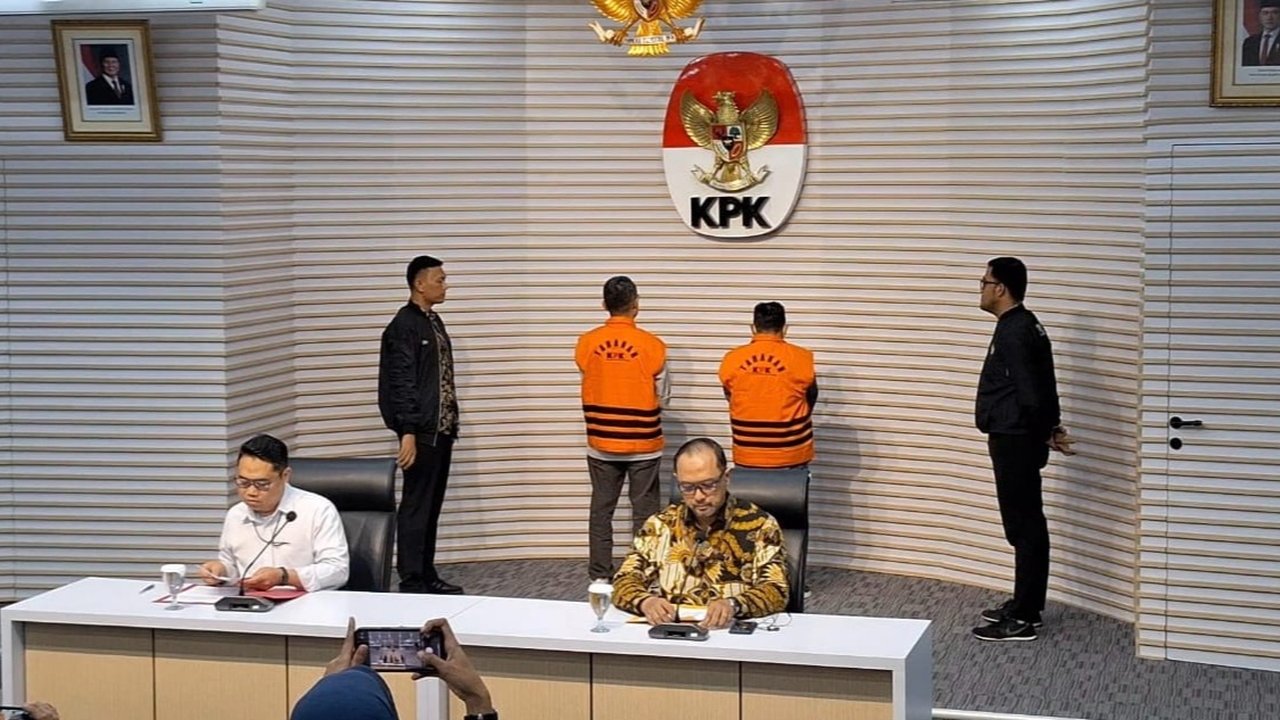 Bupati Situbondo Karna Suswandi Jadi Tersangka