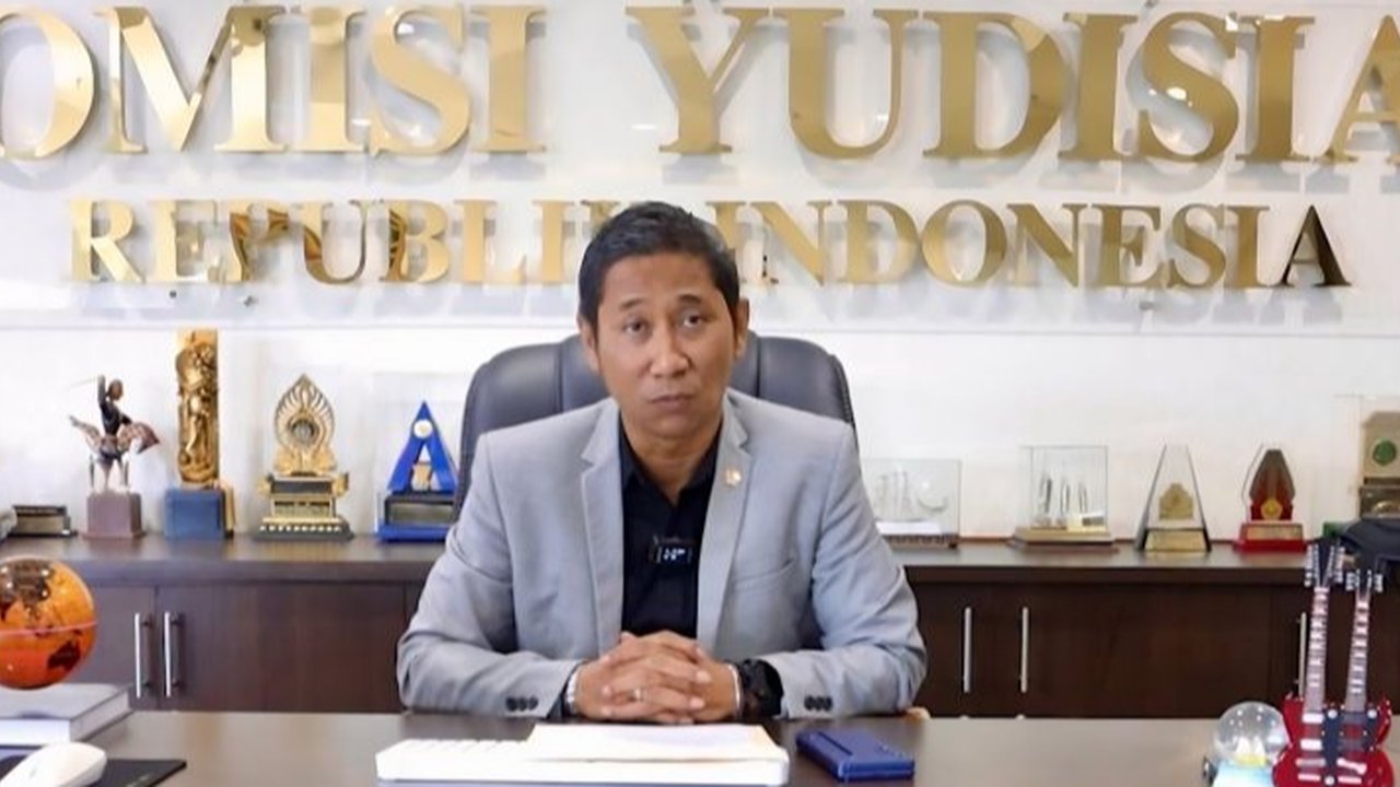 KY Usut Vonis Bebas WNA China Penambang Emas Ilegal Diberikan Hakim Pengadilan Tinggi Pontianak