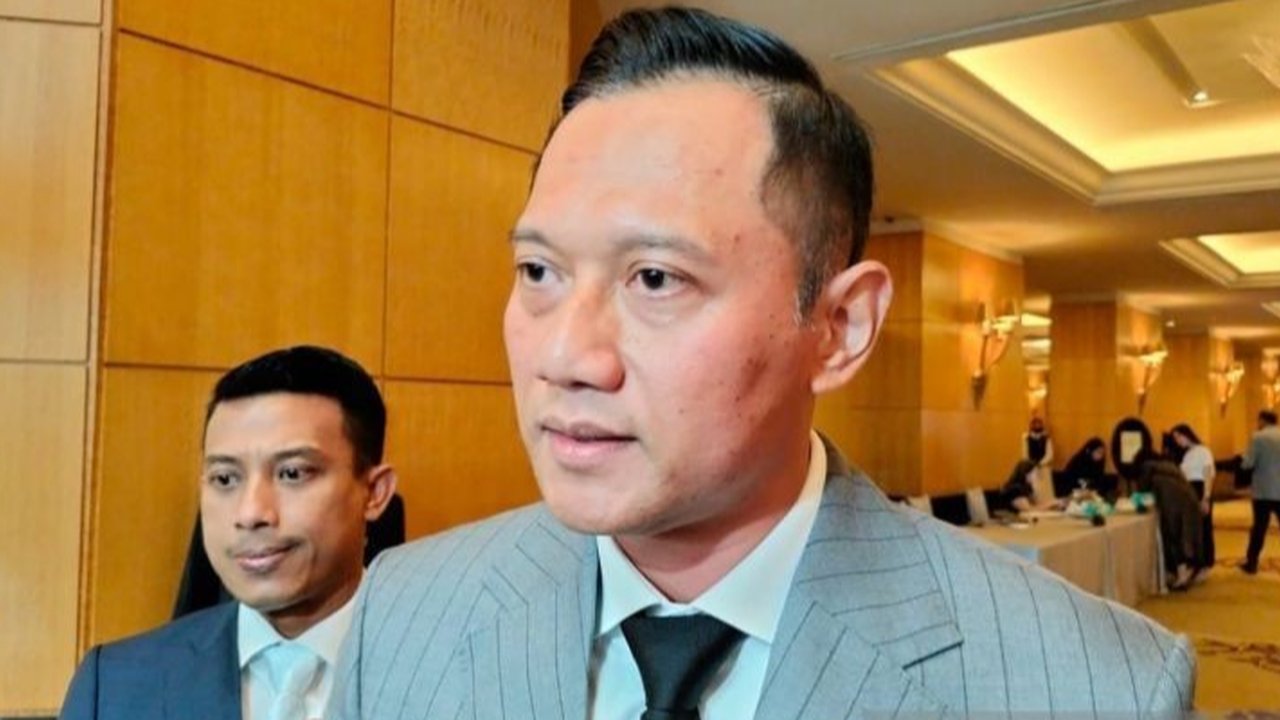 Menko Infrastruktur Agus Harimurti Yudhoyono (AHY) menekankan pentingnya regulasi dan skema pembiayaan berkelanjutan untuk keberhasilan Program 3 Juta Rumah, yang mendapat dukungan investasi dari UEA, Turki, Singapura, dan Qatar.