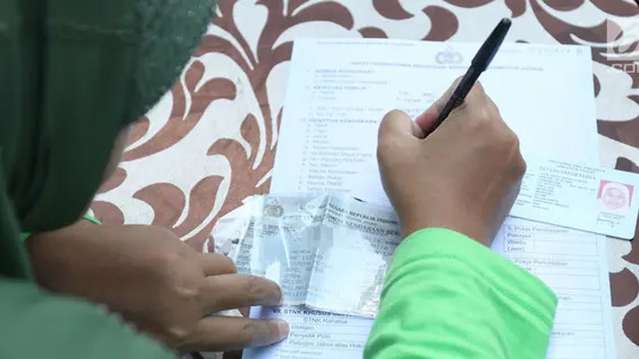 Blokir STNK mobil online kini mudah dan cepat. Ikuti panduan lengkap langkah-langkahnya dalam artikel ini.