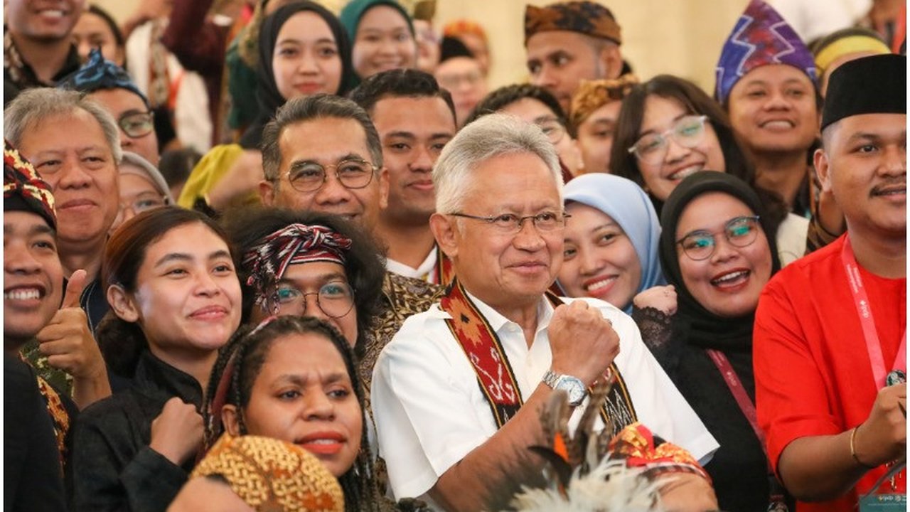 Menteri Pendidikan Tinggi, Sains, dan Teknologi (Mendiktisaintek), Satryo Soemantri Brodjonegoro menyebut rekaman yang beredar di media sosial bukan ...
