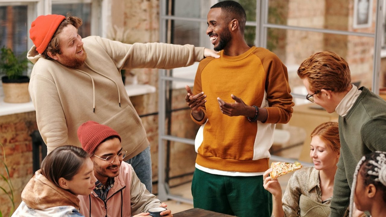 Ilustrasi Makan Bersama