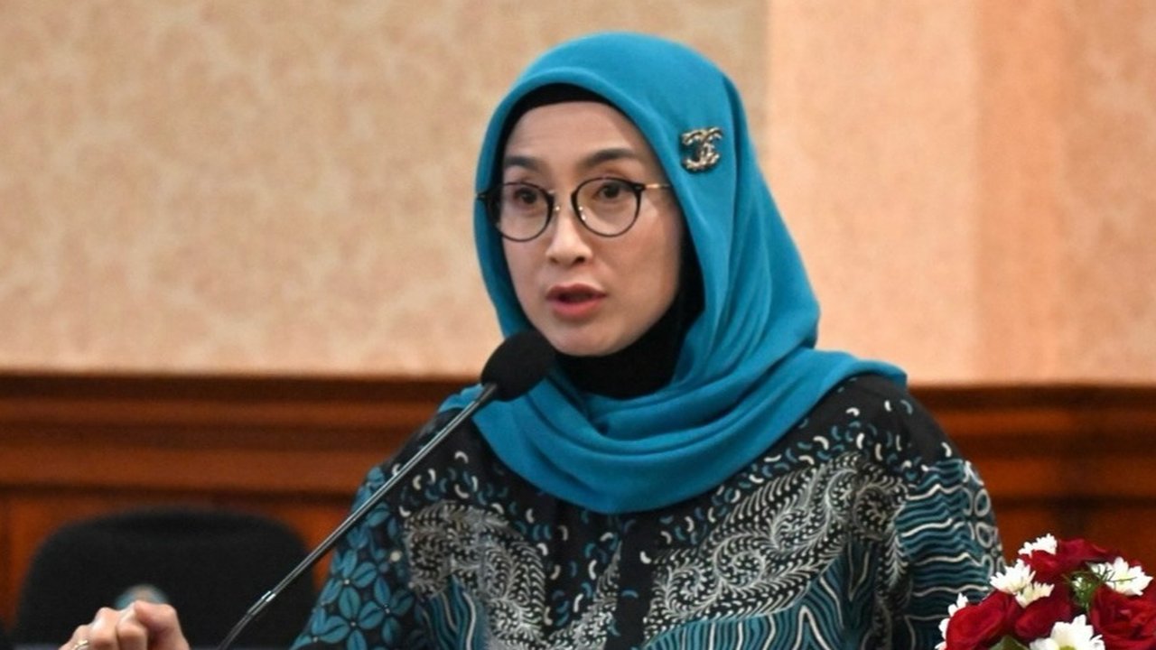Profil dan Tangga Karir Desy Ratnasari dari Artis Mudah hingga Jadi Pejabat