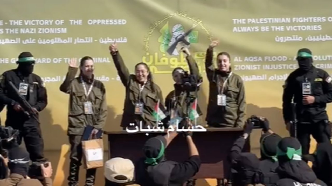 4 tentara wanita israel dibebaskan
