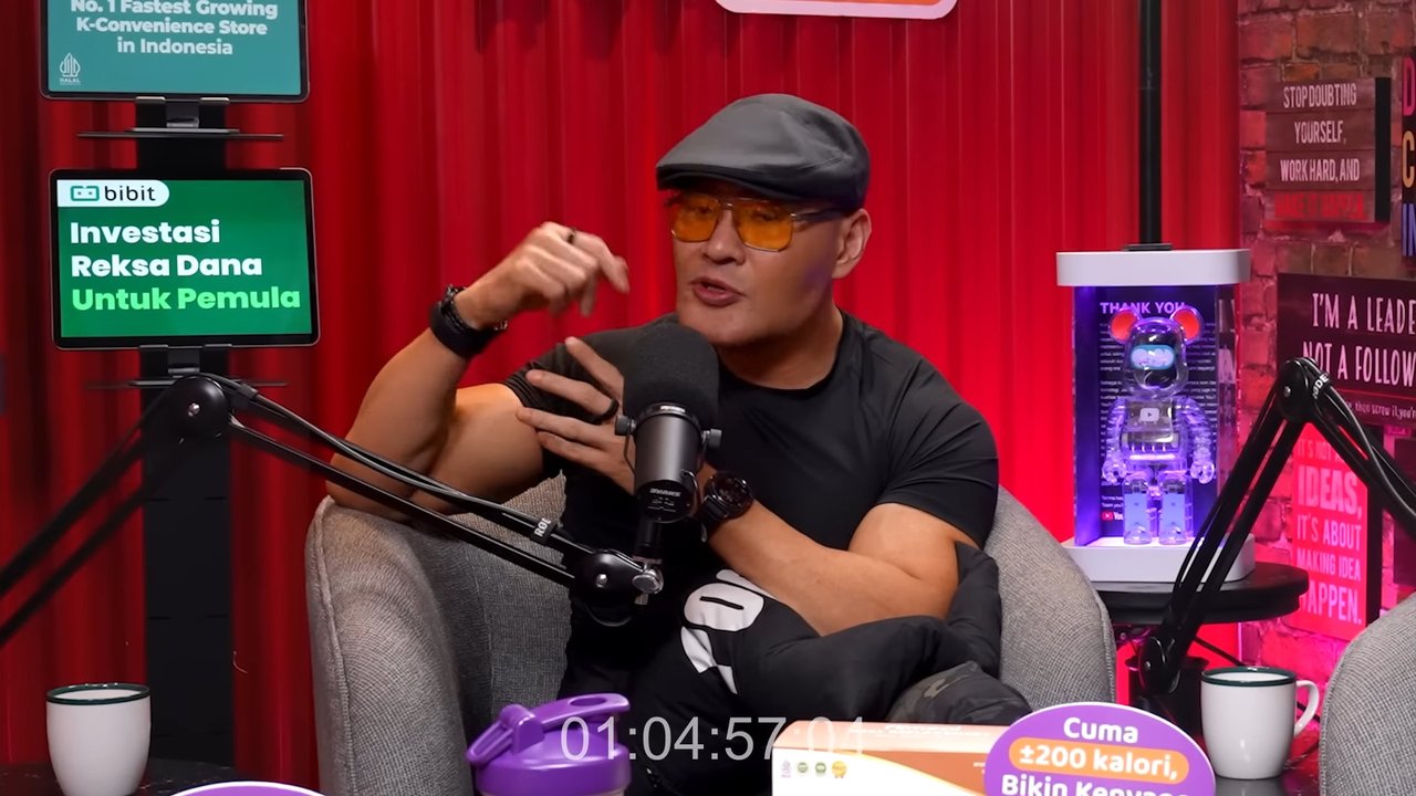 Deddy Corbuzier Ungkap Ayahnya Sopir Mikrolet & Ibunya Penjahit, Dulu Makan Seporsi Bakso Pakai Nasi Untuk Sekeluarga