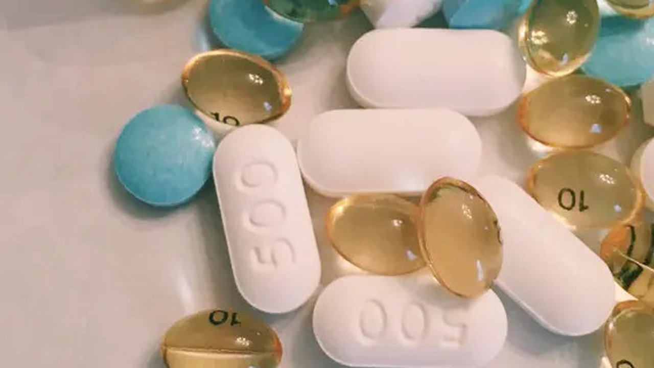 Obat-obatan  Credit: Freepik