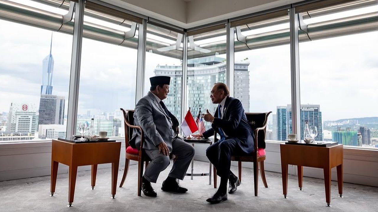 Serius Pertemuan Empat Mata Prabowo & PM Malaysia