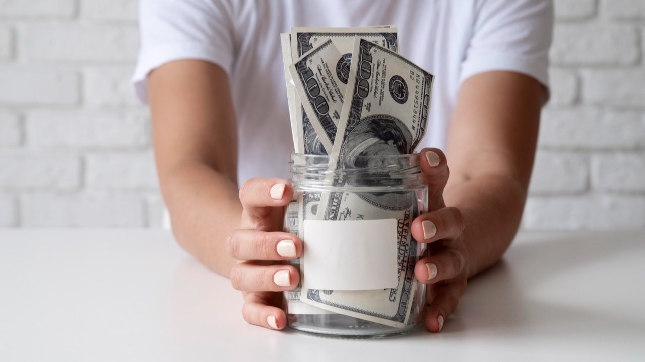 Eating healthy food at home is often cheaper than buying junk food, which helps you to save some money.