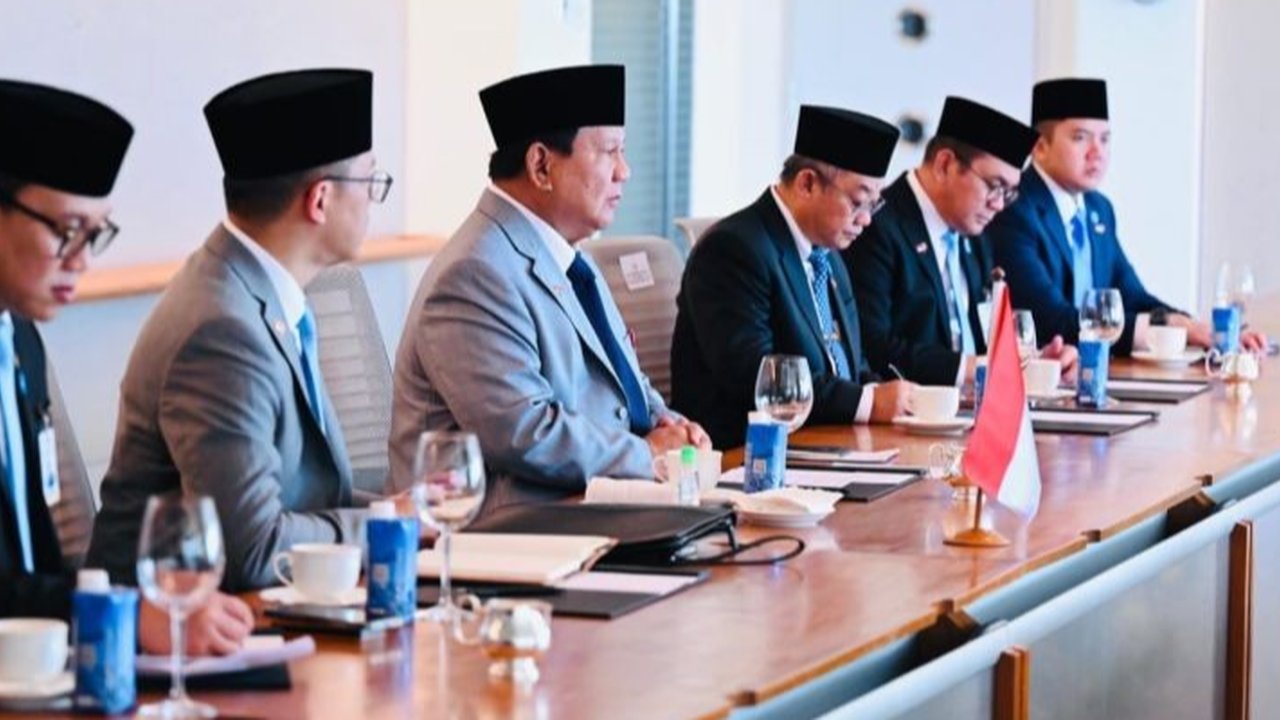 Prabowo Subianto dan Perdana Menteri Malaysia Anwar Ibrahim