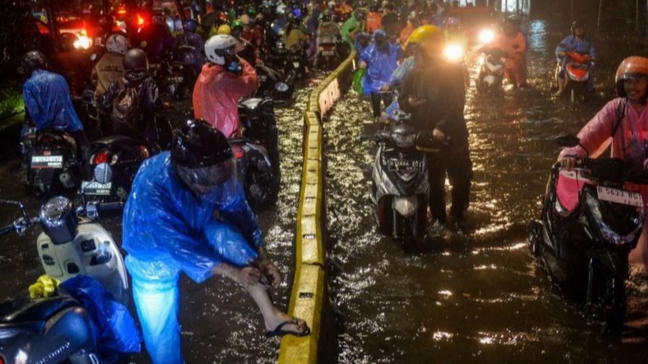 Banjir Depan Kampus Trisakti
