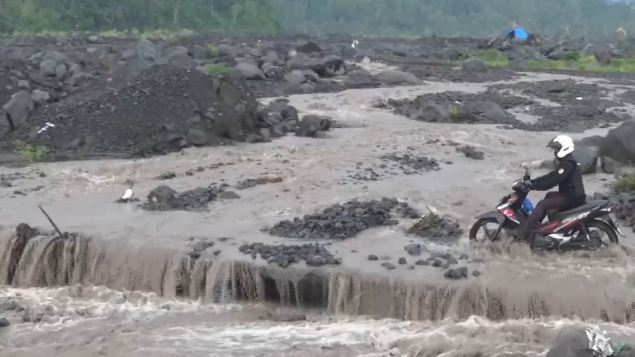 banjir lahar semeru