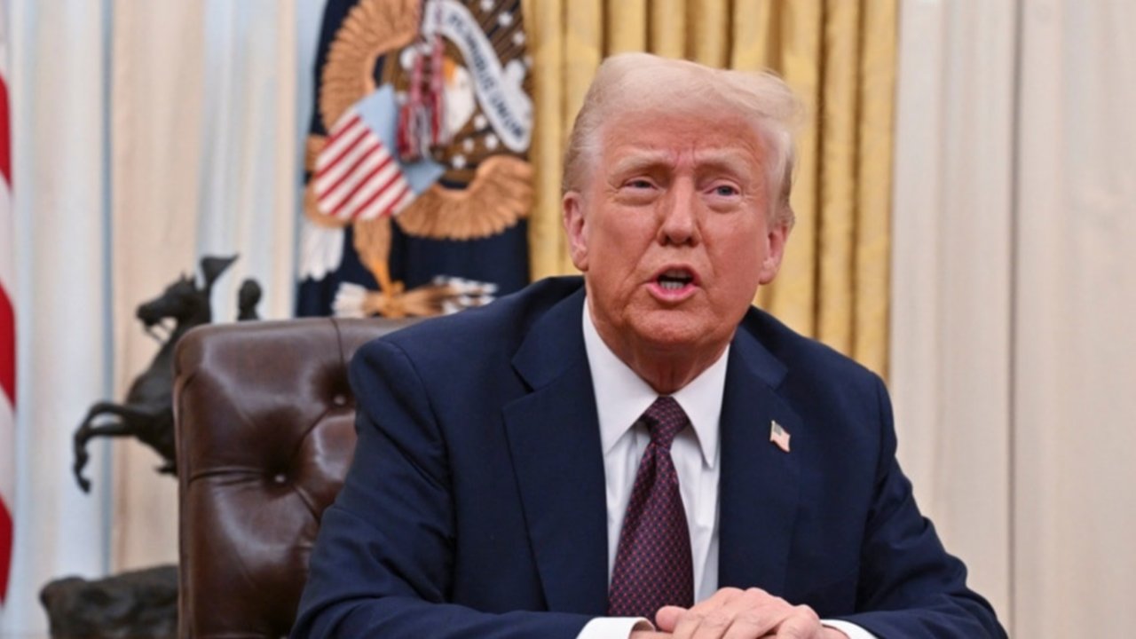 Pelantikan ini menandai kedua kalinya Donald Trump menjabat sebagai Presiden Amerika Serikat. (Jim WATSON/AFP)