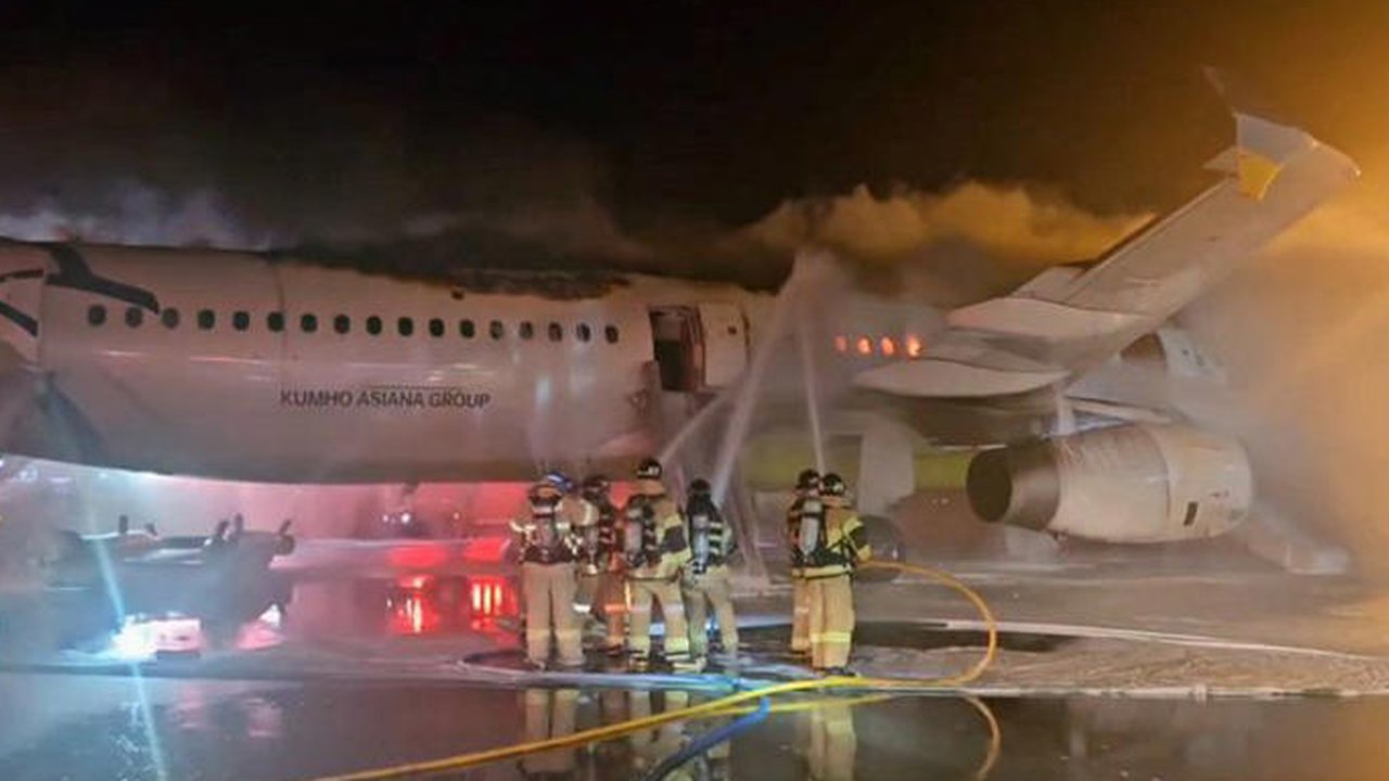 Pesawat Air Busan Terbakar Saat Persiapan Terbang Menuju Hong Kong, Sumber Api Masih Simpang Siur