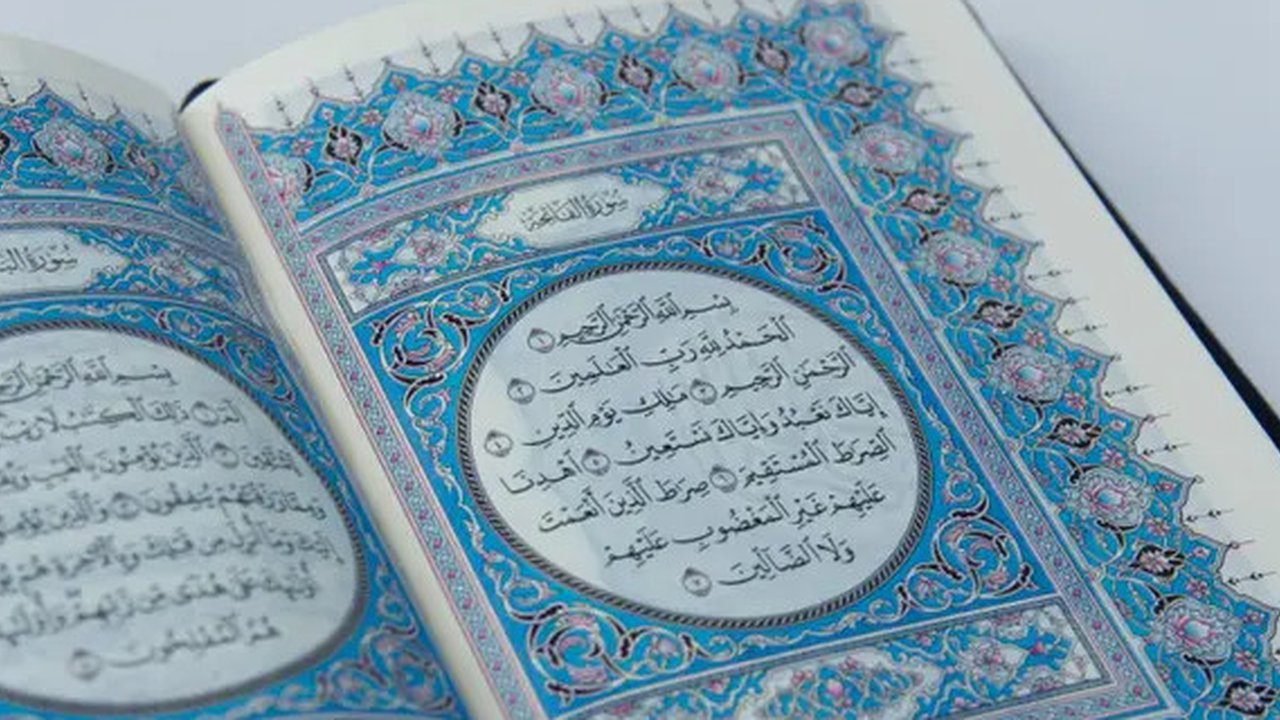 Syekh Ali Jaber saat berdakwah. (Yayasan Syekh Ali Jaber via YouTube Syekh Ali Jaber)