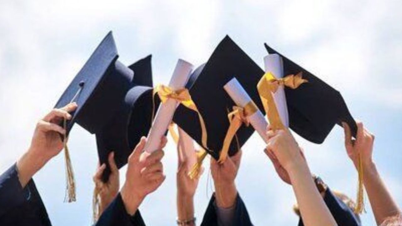 4 Jurusan Kuliah yang Melahirkan Generasi Cerdas dan Berprestasi!