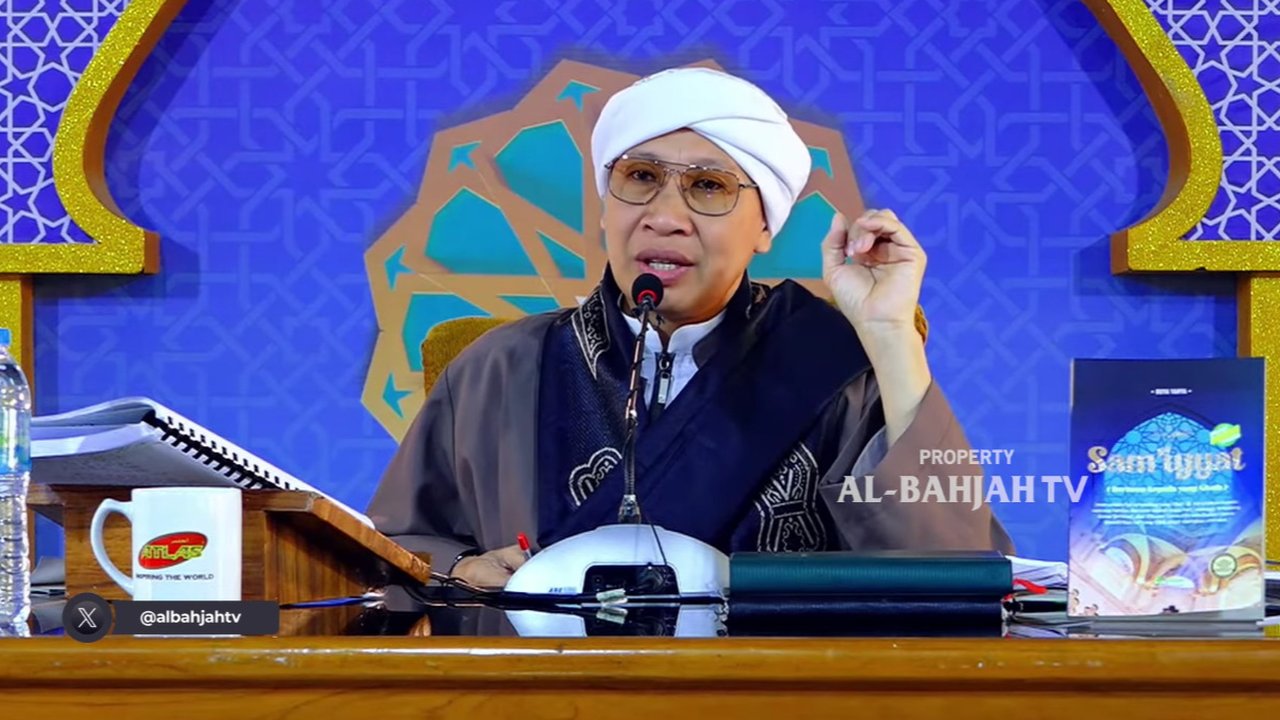 Pengasuh LPD Al Bahjah KH Yahya Zainul Ma'arif atau Buya Yahya. (Tangkap layar YouTube Al Bahjah TV)