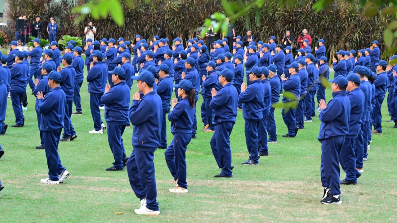 Anggota Kabinet Merah Putih Prabowo-Gibran mengikuti retret di Akmil Magelang, Jawa Tengah, Minggu (27/10/2024). (Foto: Muchlis Jr - Biro Pers Sekretariat Presiden)