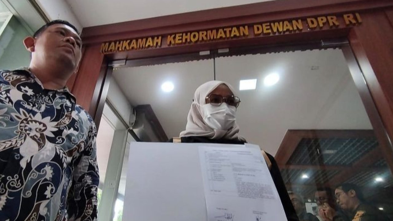 Mahkamah Kehormatan Dewan (MKD) DPR menerima aduan terhadap Mardani Ali Sera terkait pernyataannya yang dianggap menyinggung Partai Gelora dalam sebuah acara resmi di DPR RI.