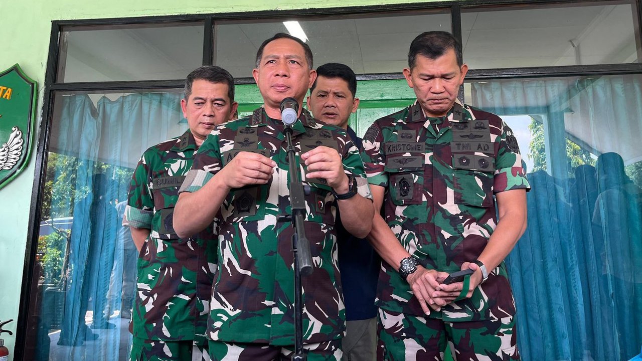 Panglima TNI Jenderal TNI Agus Subiyanto di Monumen Nasional (Monas), Jakarta. (Foto: Merdeka.com/Rahmat Baihaqi).