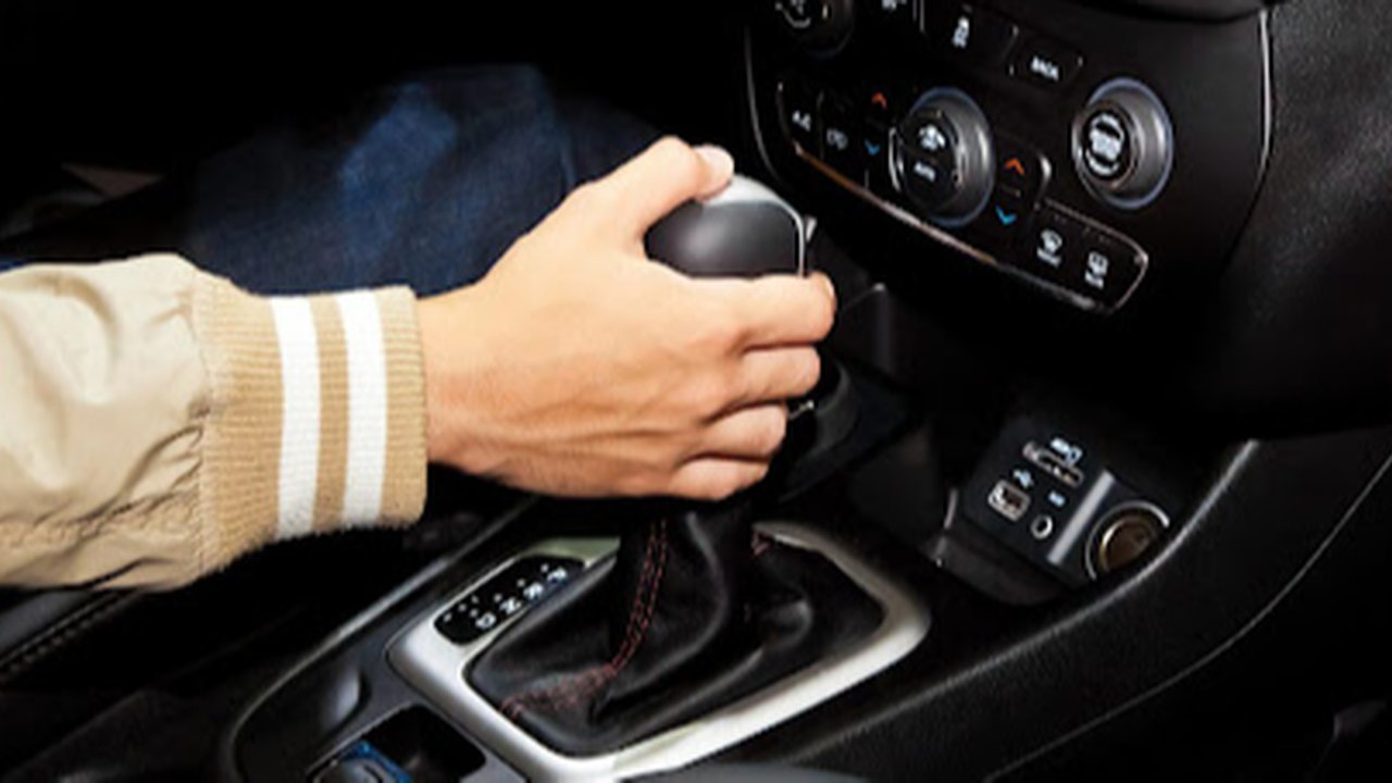 Dampak Serius dari Kekurangan Oli Transmisi dan Solusi Sederhana untuk Mengatasinya