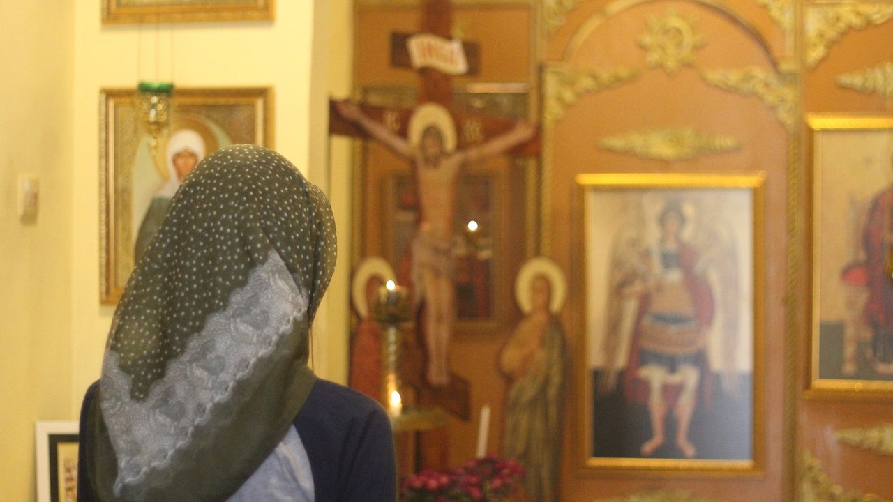 Penganut Kristen Orthodox di Chapel Kristen Orthodox Rusia St. Serafim - Gresik