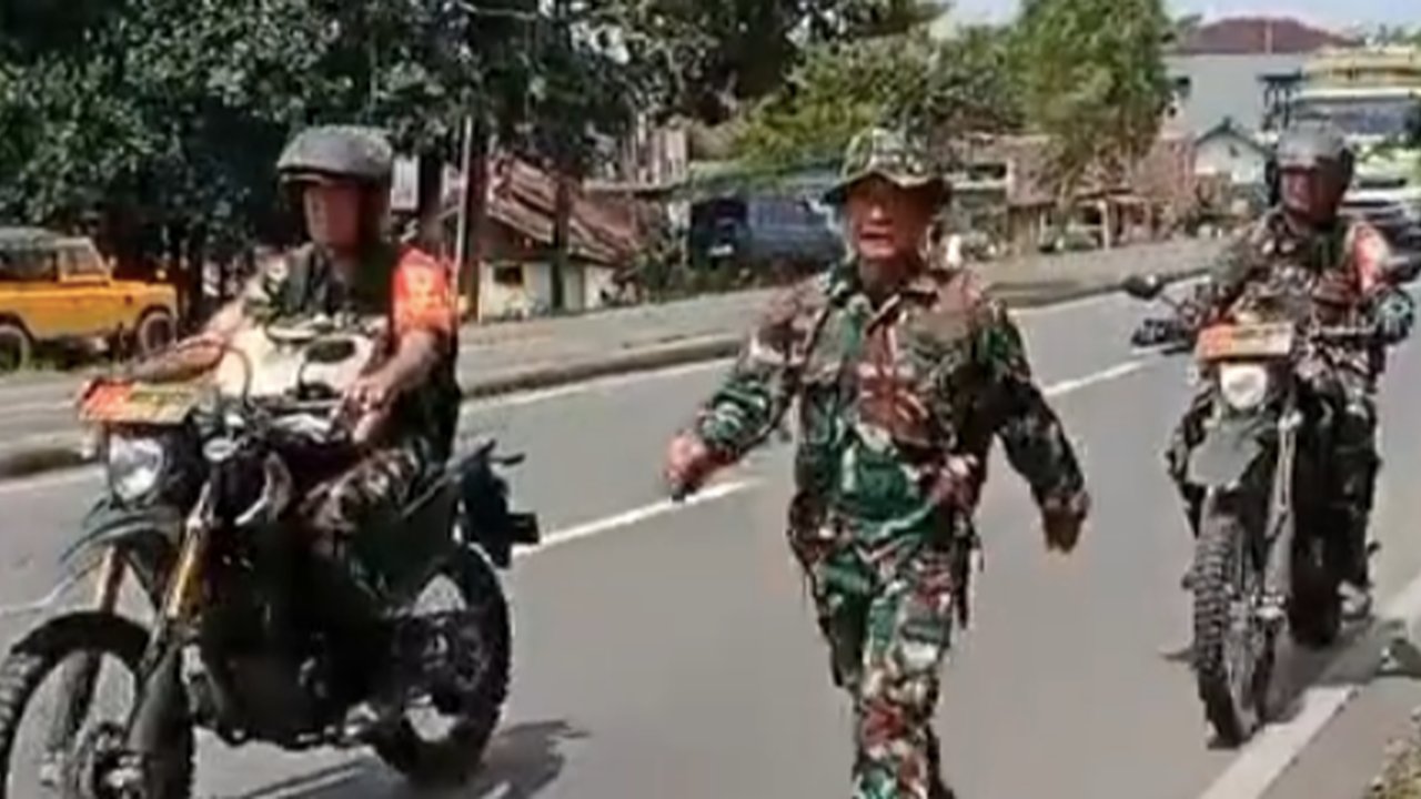 prajurit tni lari