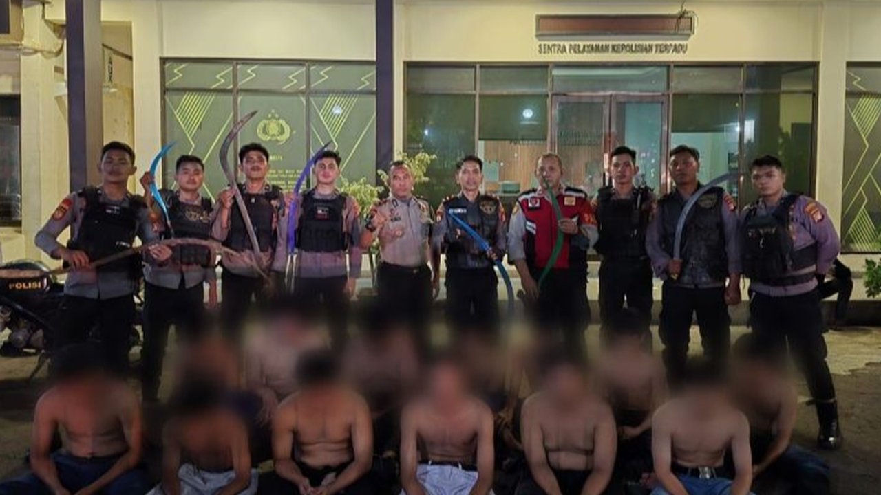 Belasan Remaja Bawa Senjata Tajam di Penjaringan Ditangkap Polisi