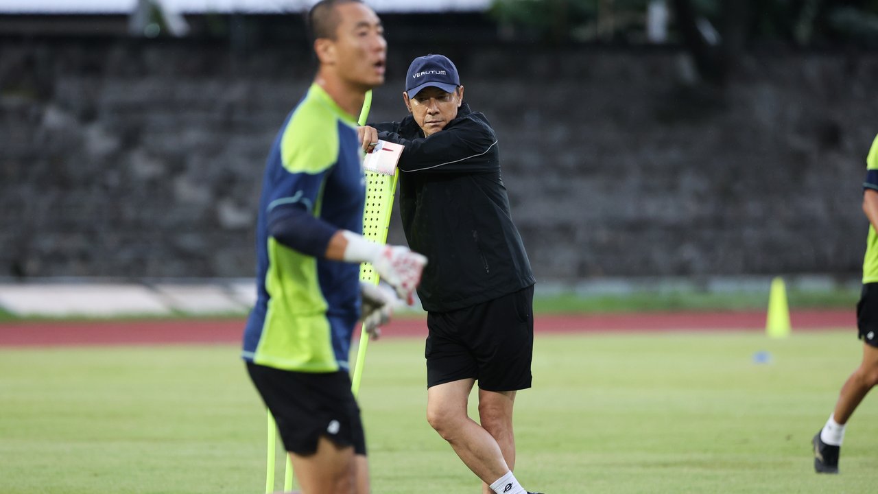 Persatuan Sepakbola Seluruh Indonesia (PSSI) resmi memecat pelatih tim nasional, Shin Tae-yong (STY), dalam jumpa pers di Jakarta (06/01). PSSI mengaku sudah mengantongi nama siapa pelatih penggantinya.