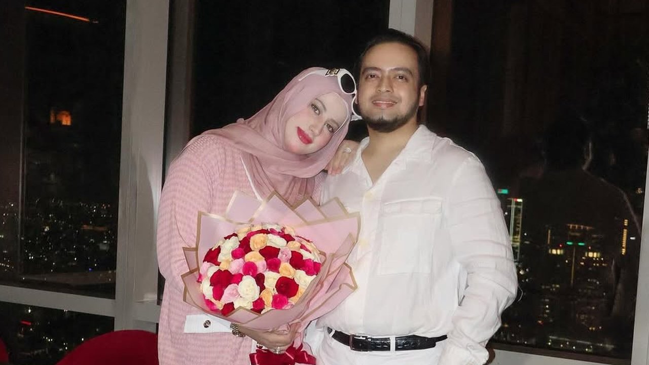 Momen Tasyi Athasyia dan Suami Rayakan Wedding Anniversary ke 10 dengan Dinner Romantis