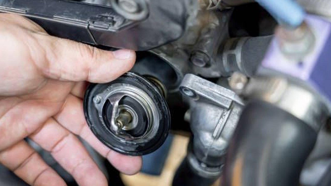 Alasan Thermostat Mobil Memegang Peranan Penting dalam Kinerja Mesin Mobil