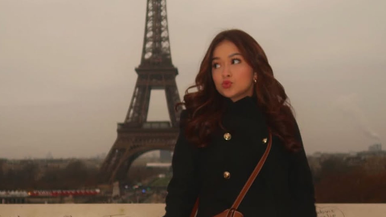 Potret Cantik Rebecca Klopper Liburan ke Eropa, Outfinya Tak Pernah Gagal