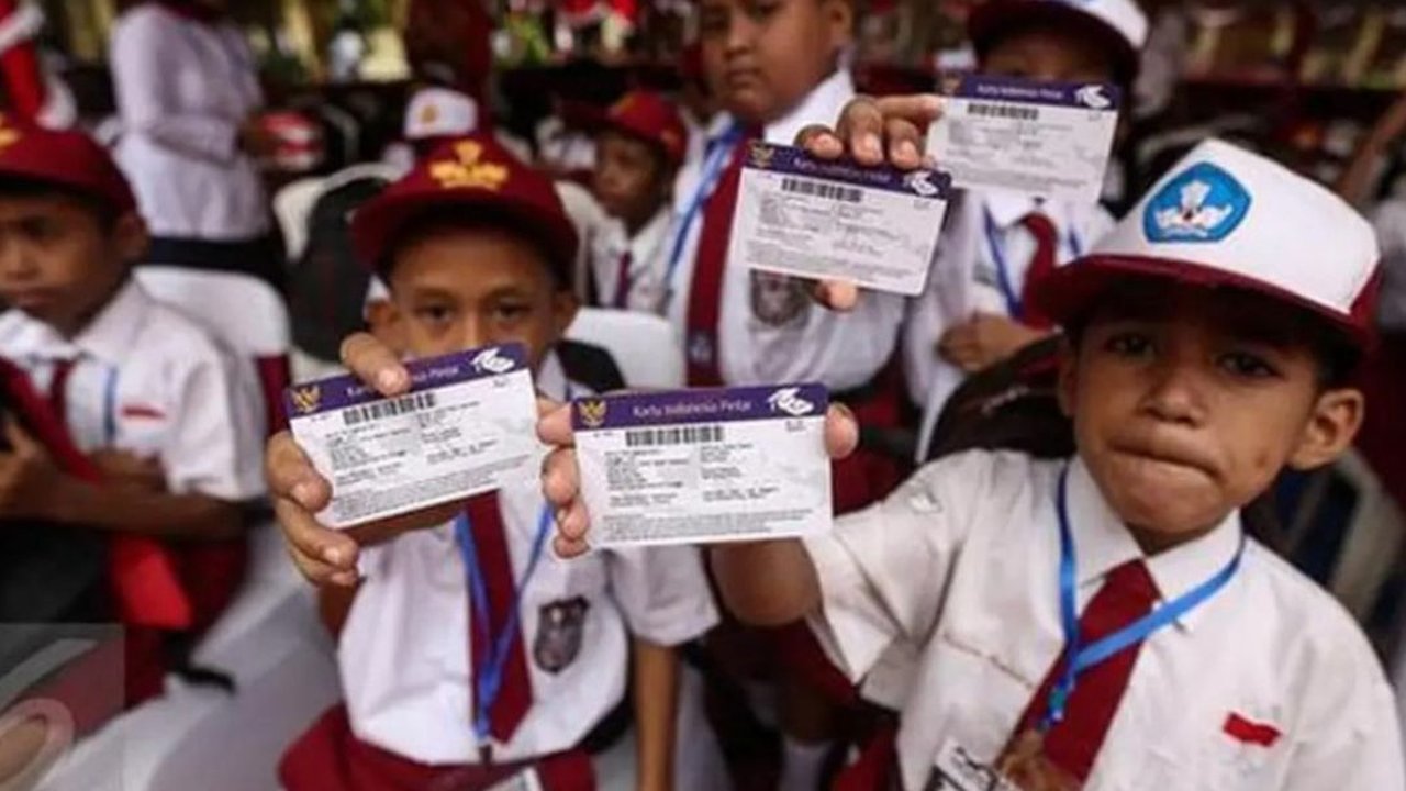 Cek Penerima Bansos Dana PIP 2025 Secara Online, Praktis dan Mudah