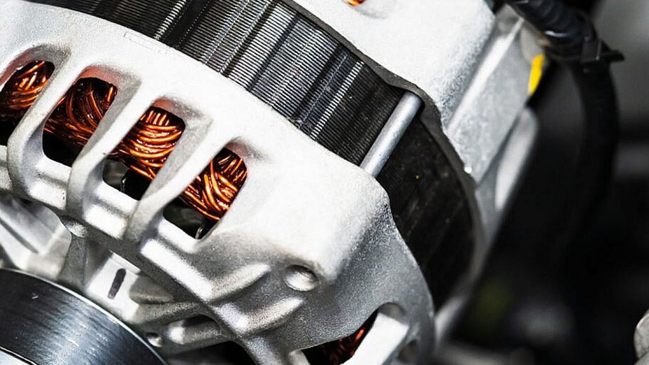 Pahami Tanda-Tanda Dinamo Starter Mobil yang Kurang Optimal dan Solusinya