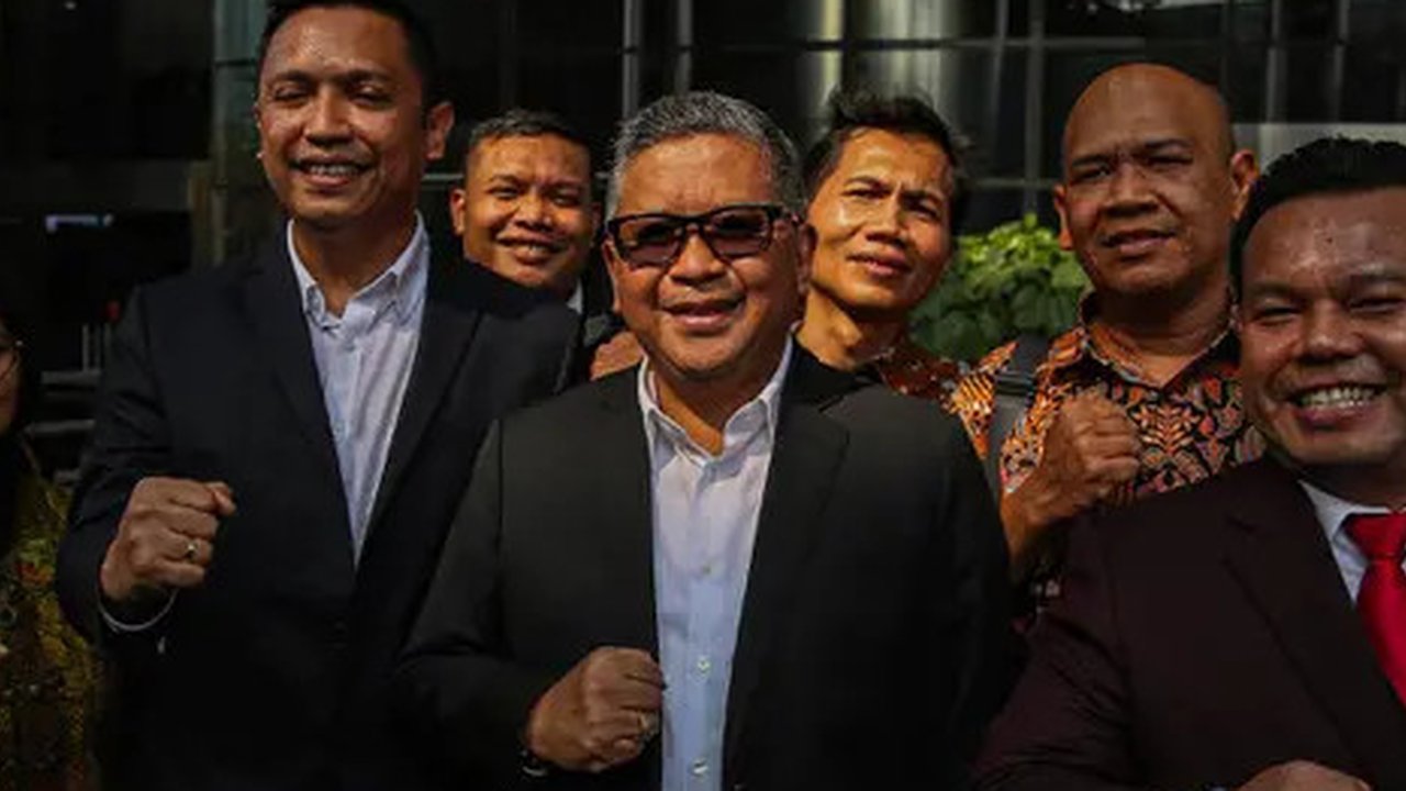 Sekretaris Jenderal DPP PDI Perjuangan (PDIP) Hasto Kristiyanto saat saat konferensi pers terkait Pilkada serentak 2024 di Kantor DPP PDIP, Jalan Diponegoro, Menteng, Jakarta, Minggu (1/12/2024). (Dok. Istimewa)