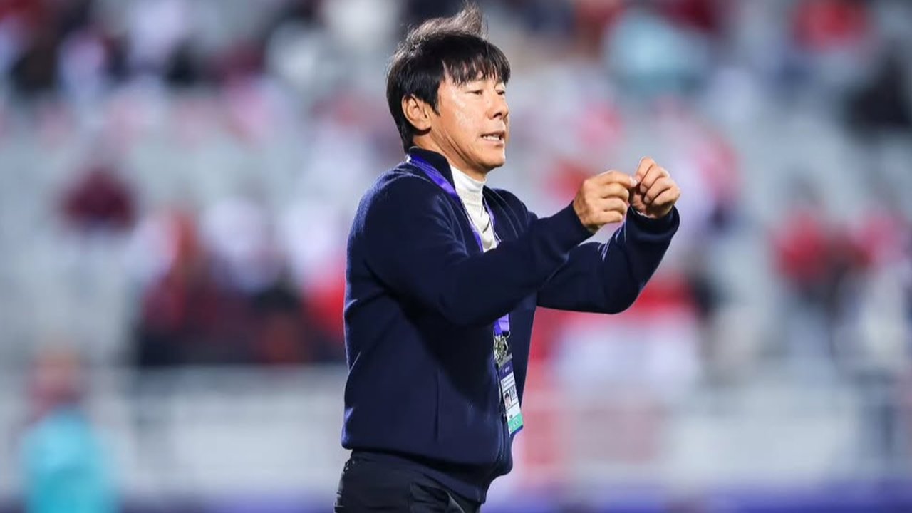 Keputusan ini menjadi akhir dari kenangan Shin Tae Yong bersama Timnas Indonesia. Sebelumnya, kontraknya semestinya berakhir pada penghujung 2023, namun sempat diperpanjang untuk Piala Asia 2023 dan Piala Asia U-23 2024. Sayangnya, perjalanan itu harus terhenti lebih cepat dari yang direncanakan. (Liputan6.com/IG/@shintaeyong7777)