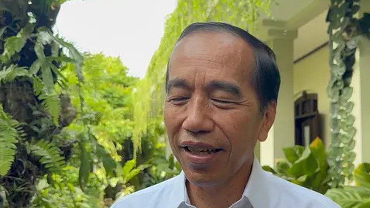 Jokowi Respons PDIP Tuding Rumah Hasto Digeledah Pengalihan Isu