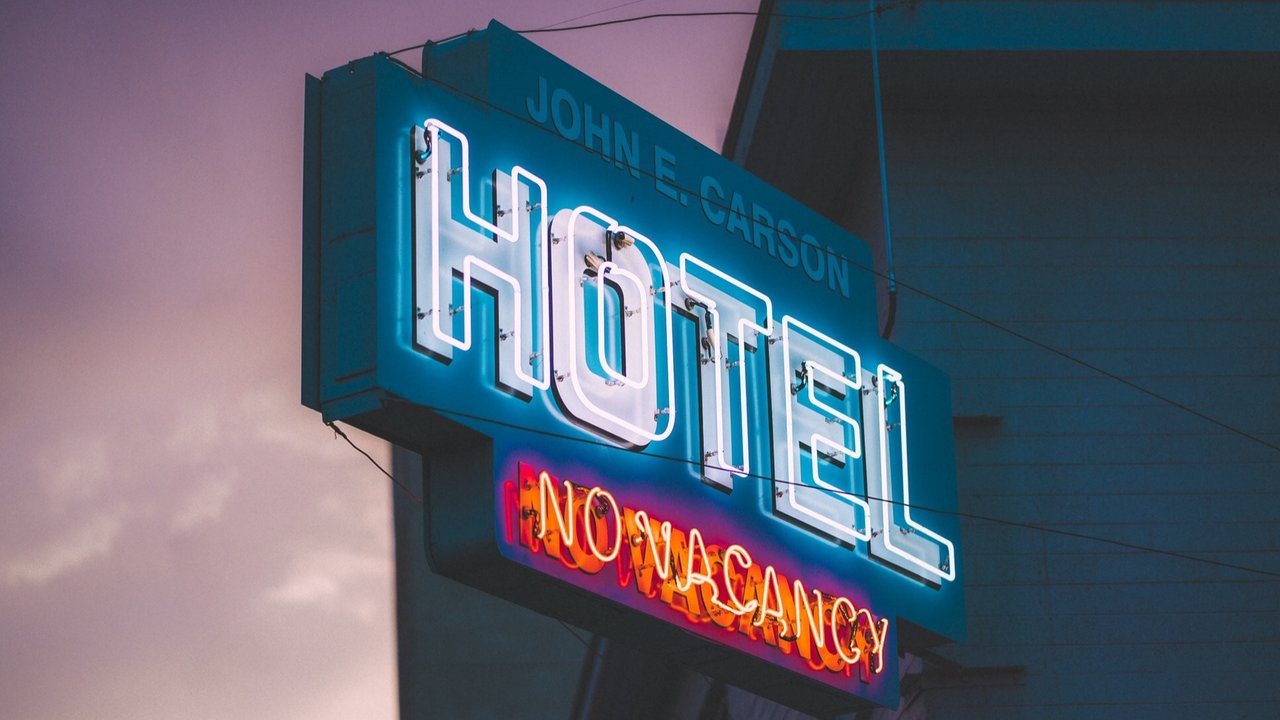 Ilustrasi mimpi menginap di hotel/Copyright unsplash/KEEM IBARRA