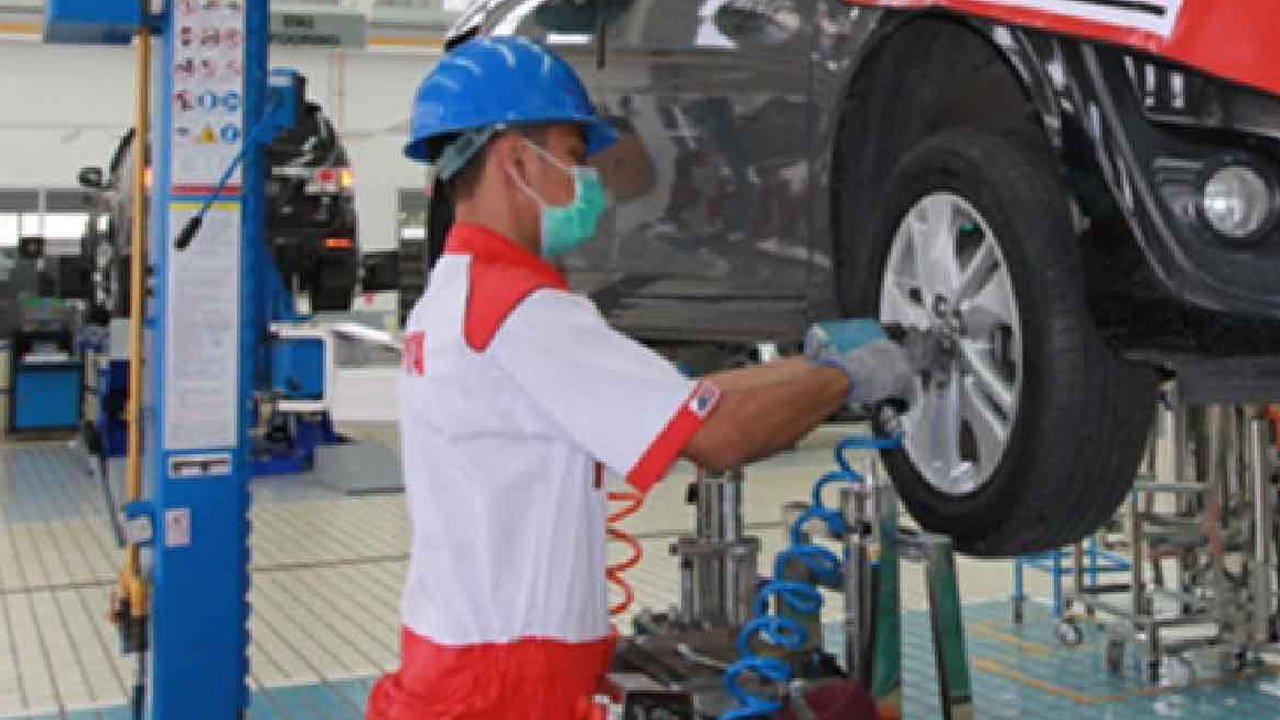 Seberapa Lama Umur Ban Mobil sebelum Diganti? Berikut Panduannya