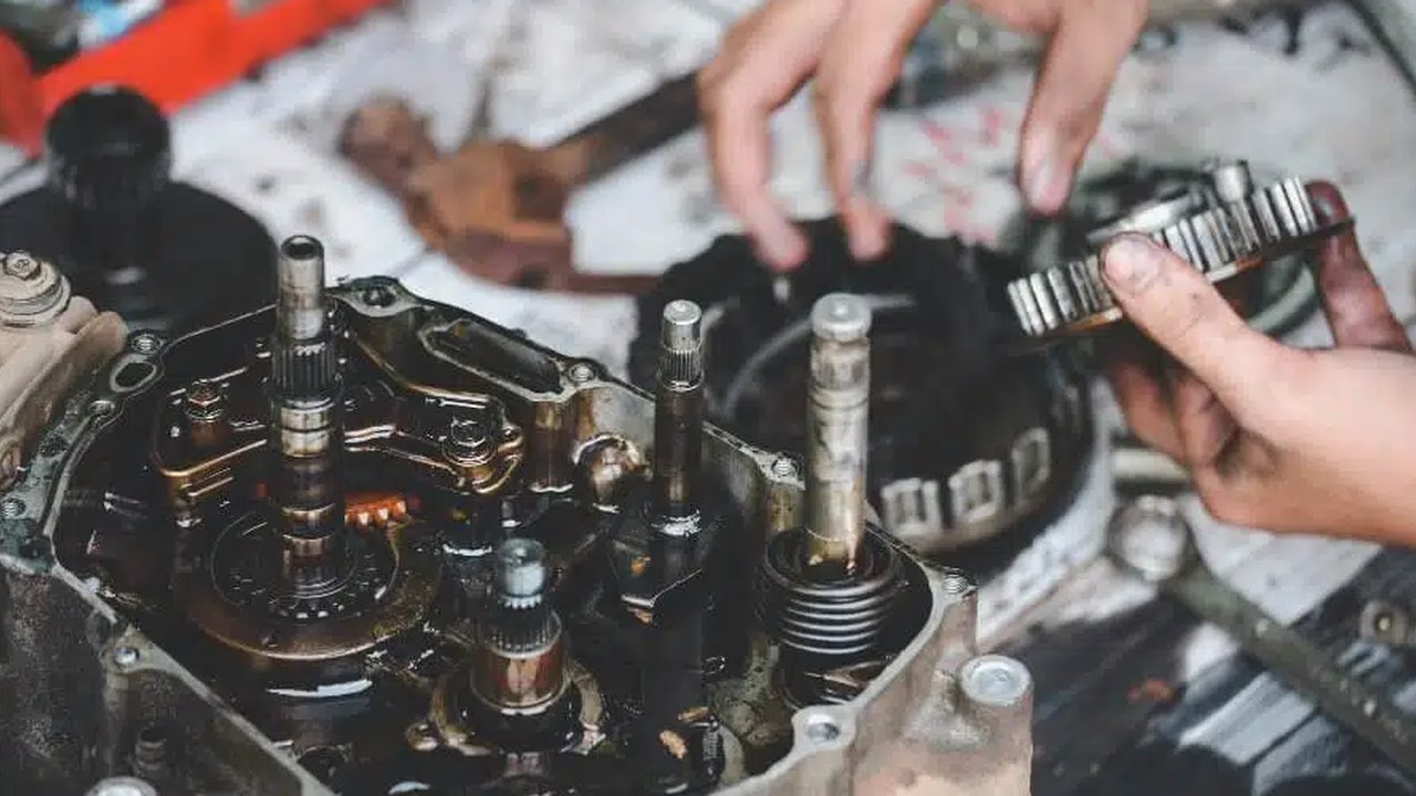 Motor Bermasalah? Berikut Cara Efisien untuk Mengurangi Biaya Perbaikan Mesin