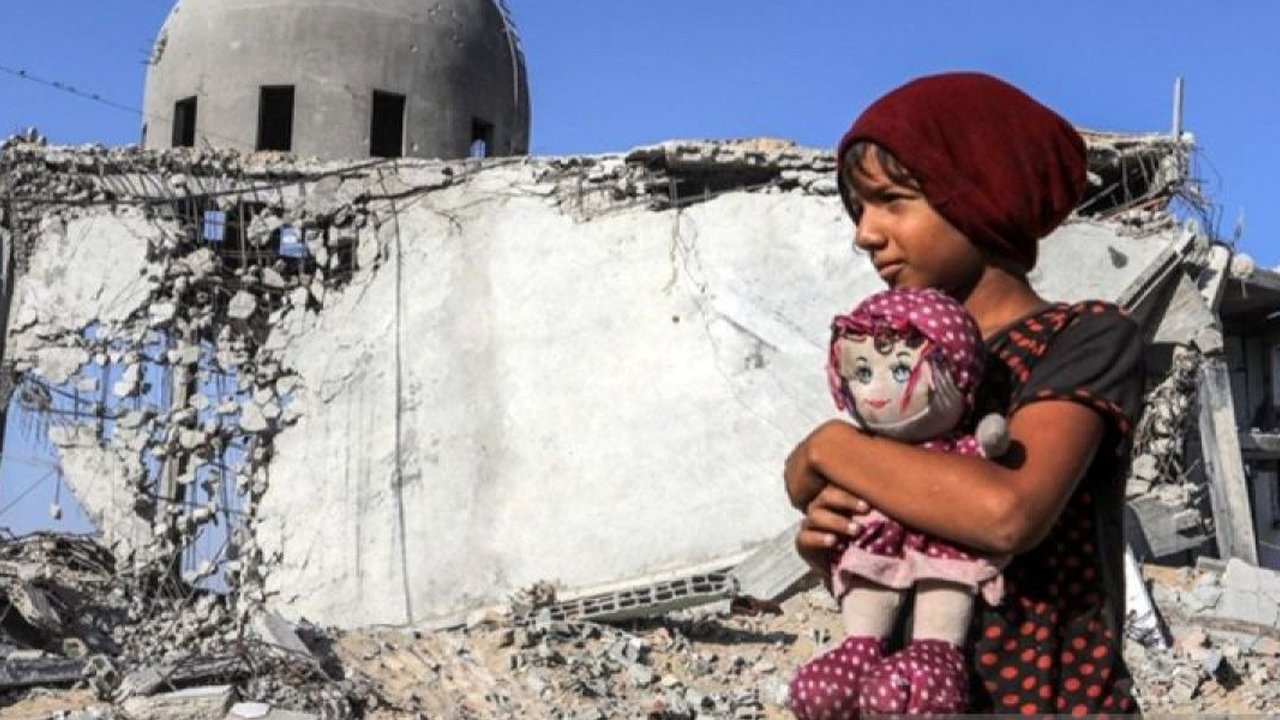 Kementerian Wakaf dan Agama Palestina menyatakan lebih dari 800 masjid di Jalur Gaza dan Tepi Barat, Palestina, hancur akibat serangan Israel sepanjang tahun ...