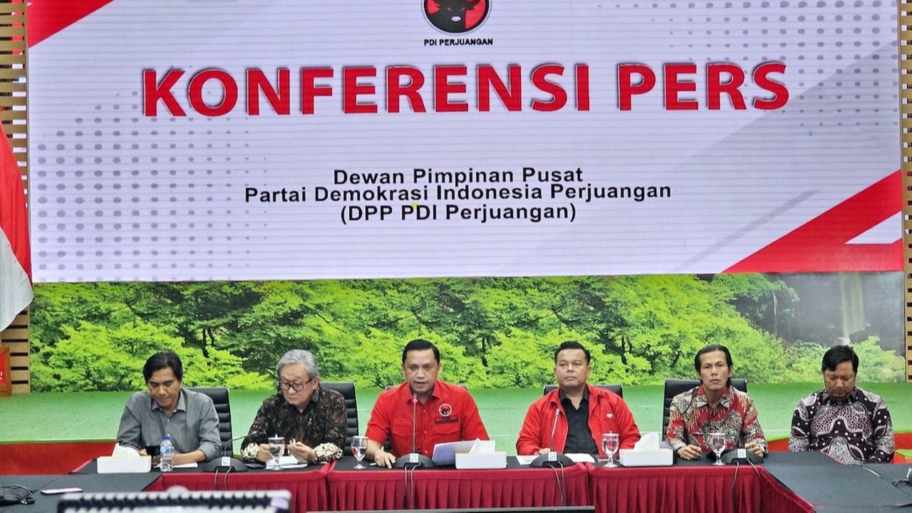 Ketua DPP PDIP bidang Reformasi Hukum Ronny Talapessy