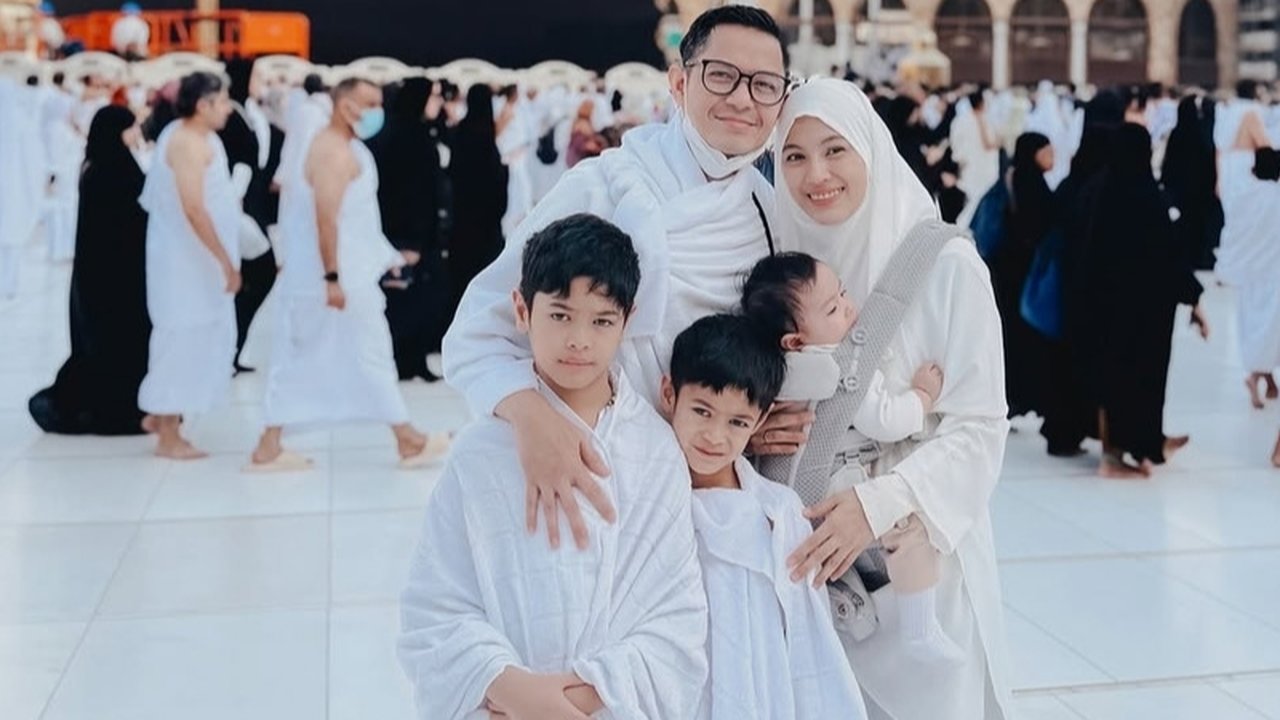 Bagi Alyssa, ini adalah sebuah perjalanan indah yang tidak akan terlupakan. Simak terus update dari keluarga ini hanya di KapanLagi.com, kalau bukan sekarang kapan lagi?