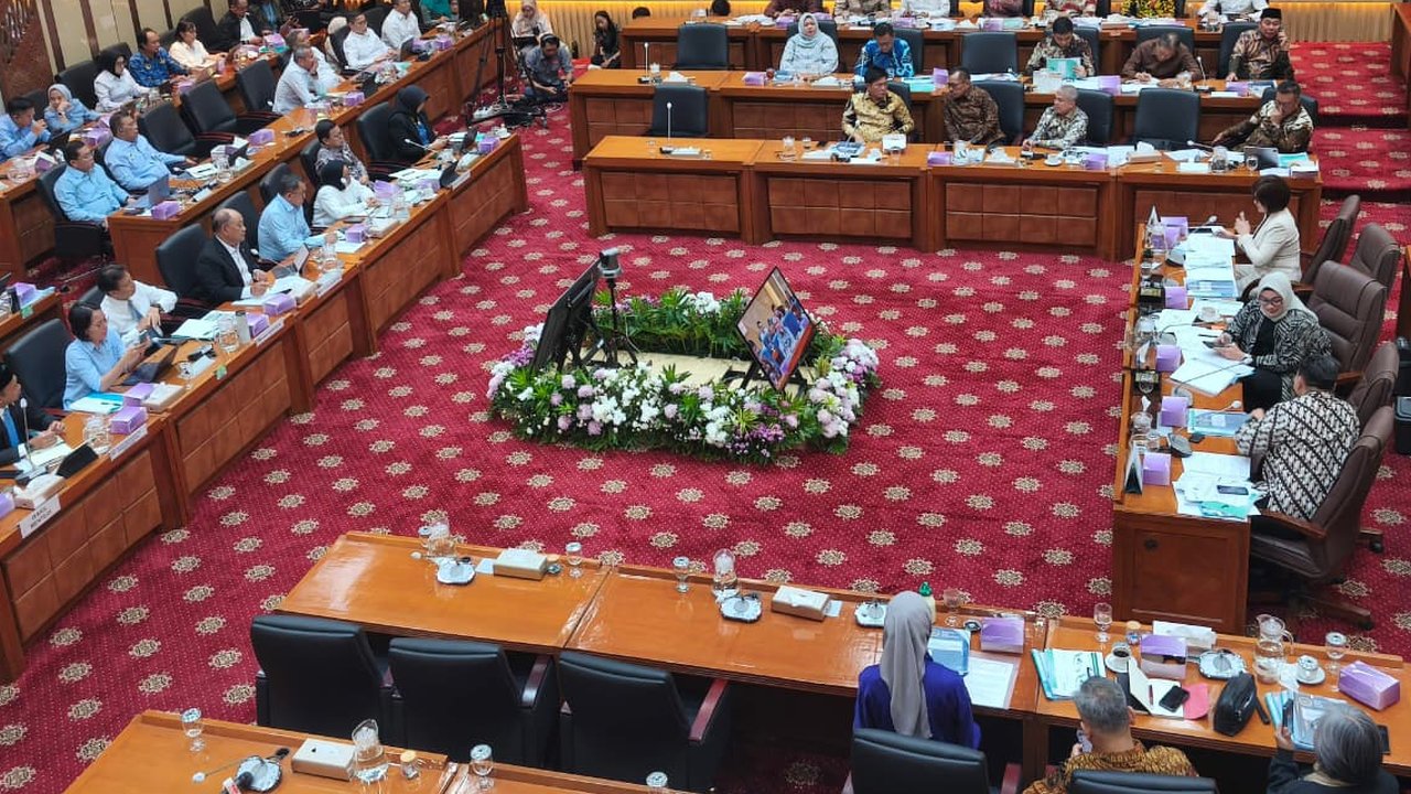 Keras! Komisi IX DPR Tantang Kepala BGN Bongkar Politisi Minta Jatah Dapur MBG