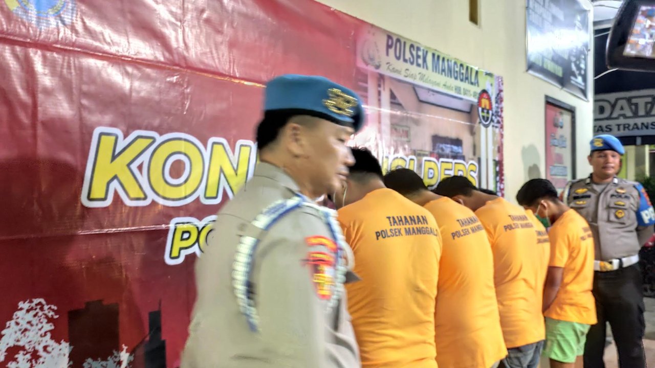 2 Geng Motor Tawuran Disiarkan Live  IG, 1 Korban Kena Busur